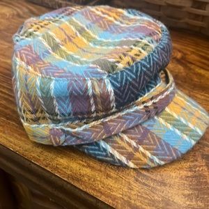 Super cute hat, one size fits all